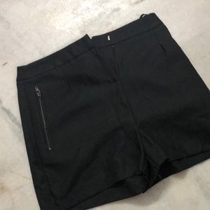 Hi rise shorts